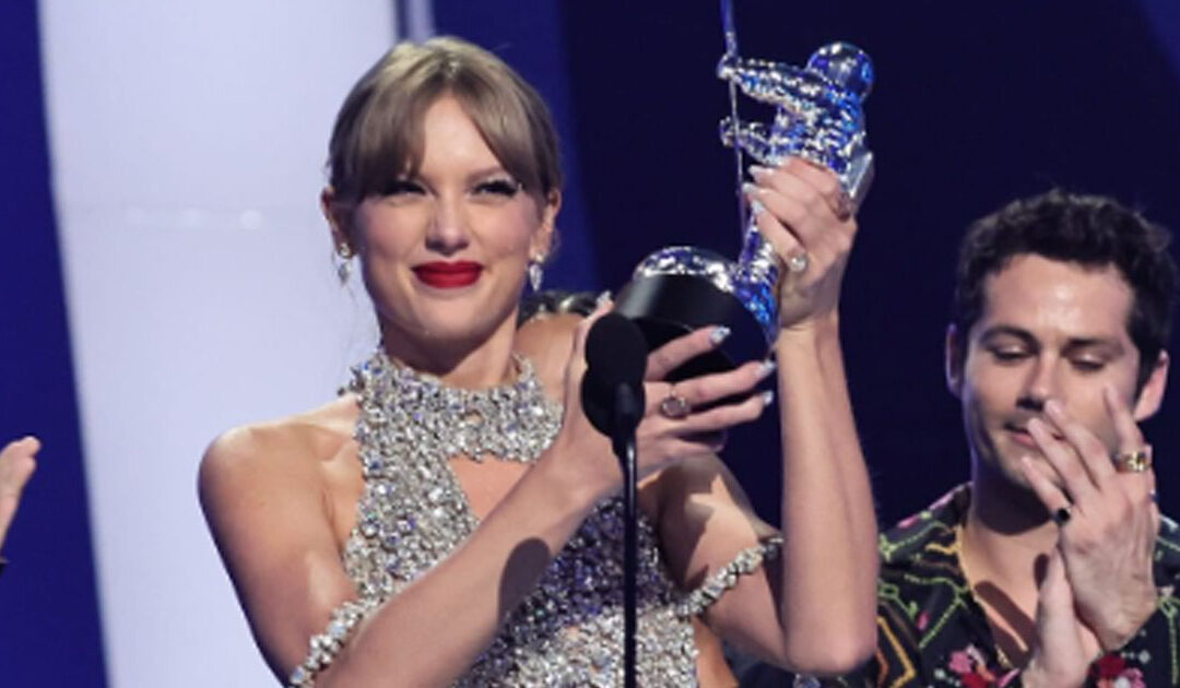 Taylor Swift, Lil Nas X, Jack Harlow e Harry Styles vencem nos VMA’s
